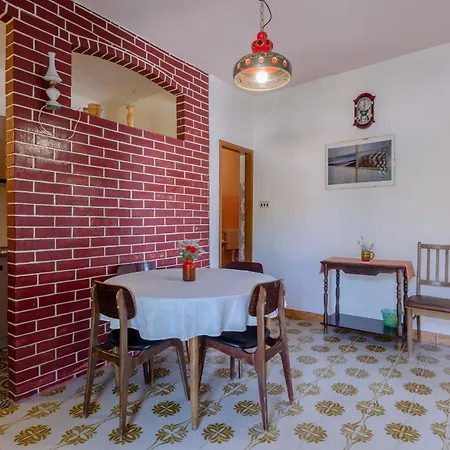 Apartment By The Sea Zavalatica, Korcula - 187 *
